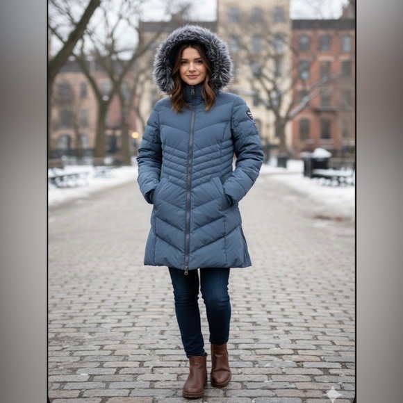 Pajar Women's Blue Puffer Coat with Faux Fur Hood size XS